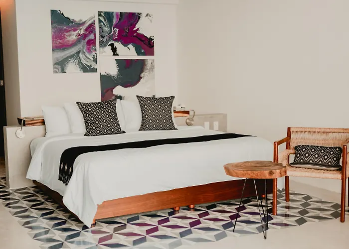 Hotel B Unique (Adults Only)