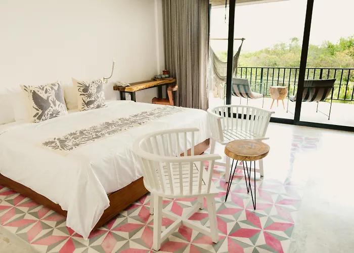 Hotel B Unique (Adults Only)